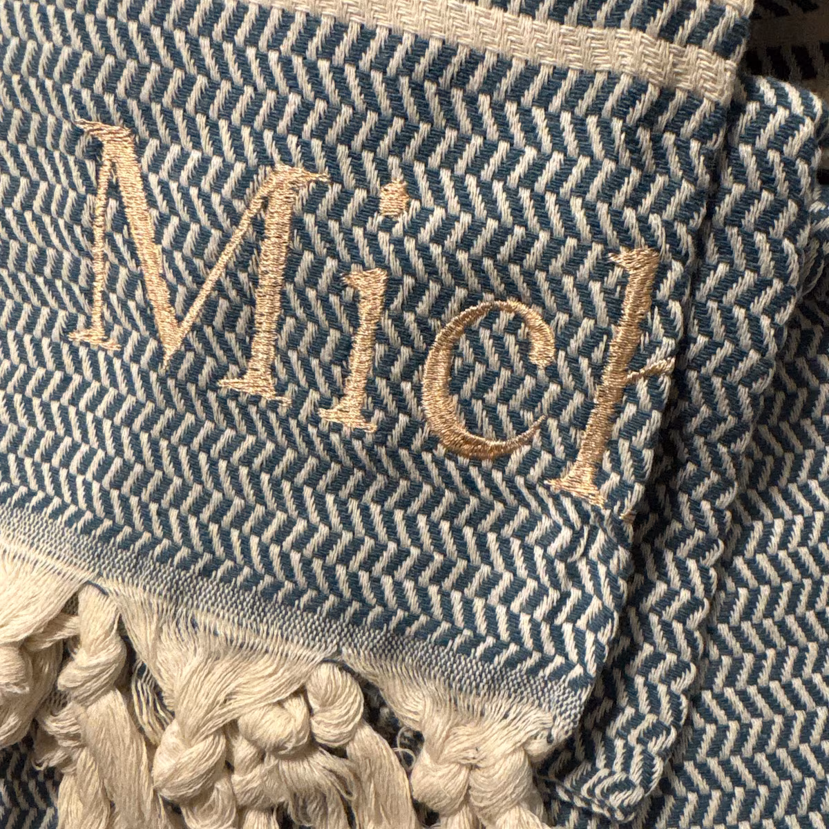 Customer photo for Granite Whiskey Stones Set | Velvet Pouch